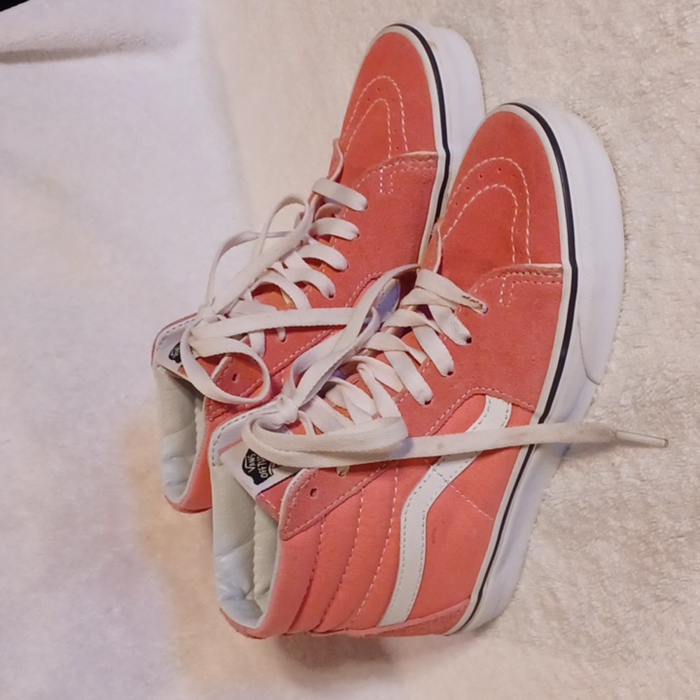 Vans Off The Wall high top skateboard shoes women's size 5.5 pink